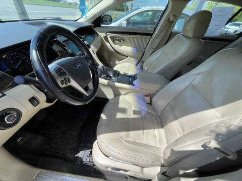 2013 Ford Taurus Limited