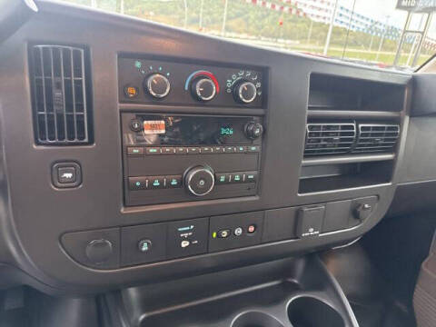 2025 Chevrolet Express 2500