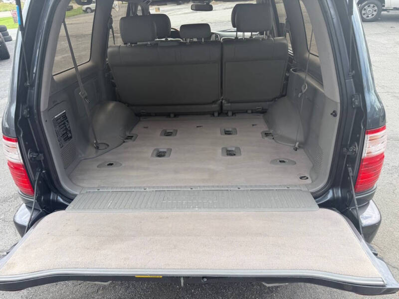 2003 Lexus LX 470
