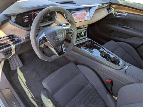 2023 Audi e-tron GT quattro Premium Plus