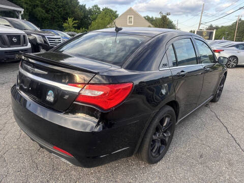 2014 Chrysler 200 Limited
