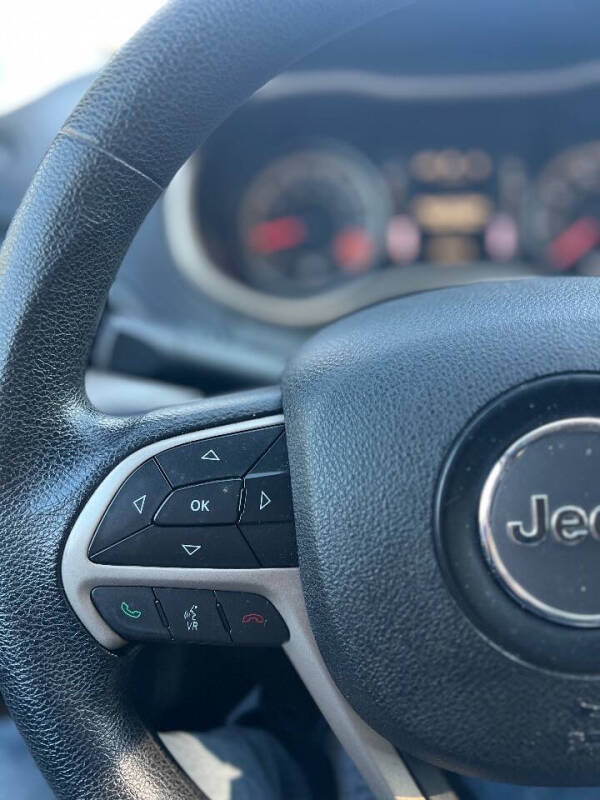 2014 Jeep Cherokee Sport