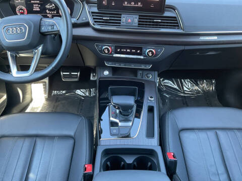 2023 Audi Q5 quattro Premium Plus 40 TFSI
