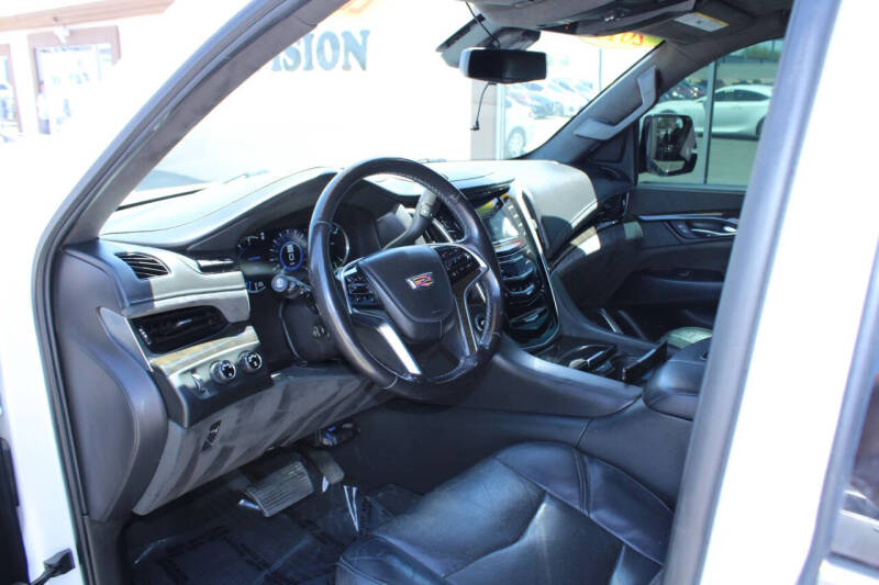 2019 Cadillac Escalade Platinum