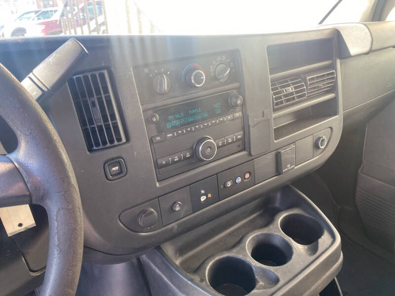 2017 Chevrolet Express 2500