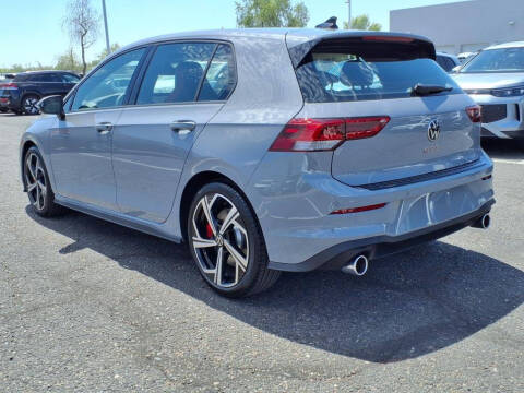 2025 Volkswagen Golf GTI SE