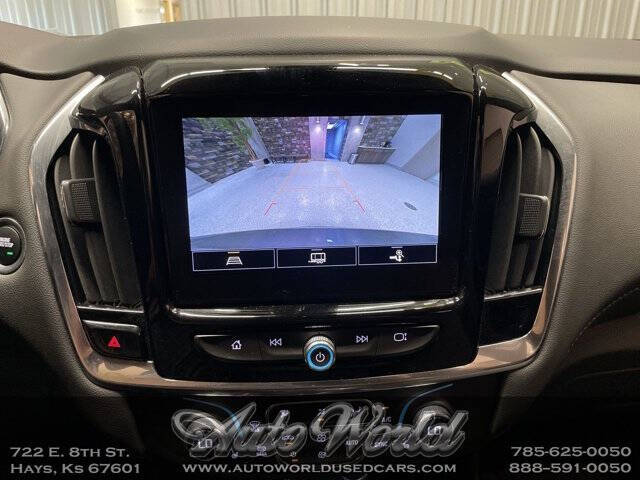 2023 Chevrolet Traverse LT Cloth