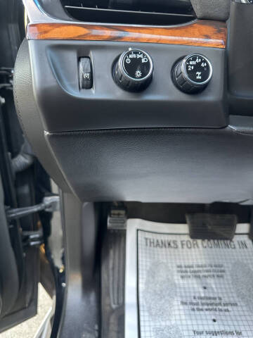 2016 Cadillac Escalade Luxury Collection