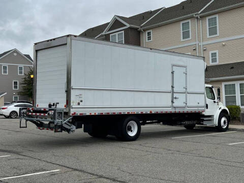 2020 Freightliner M2 106