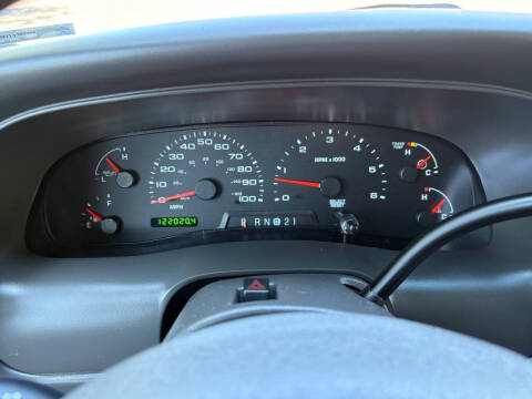 2004 Ford Excursion XLS