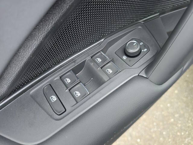 2026 Volkswagen Tiguan SE 4Motion