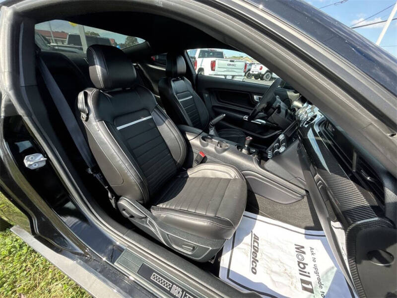 2022 Ford Mustang Mach 1