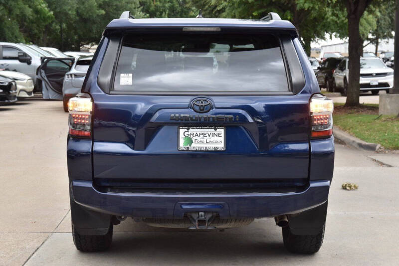 2022 Toyota 4Runner SR5