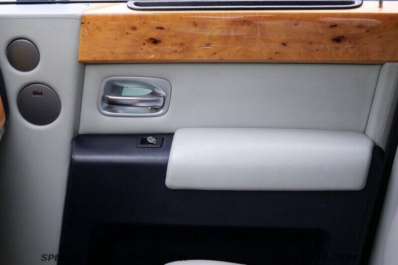 2004 Rolls-Royce Phantom