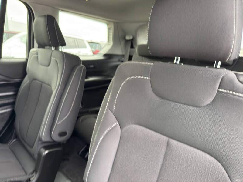 2022 Jeep Grand Cherokee L Altitude