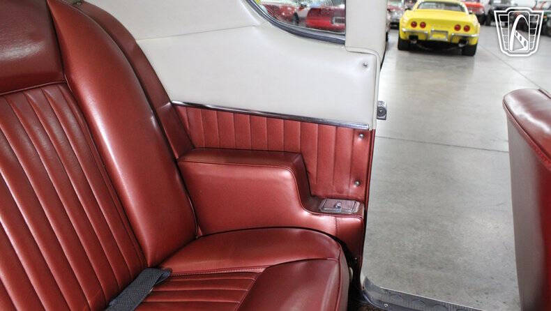 1964 Studebaker Avanti