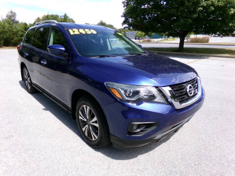 2017 Nissan Pathfinder SV