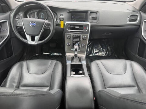 2015 Volvo S60 T5 Drive-E Premier Plus