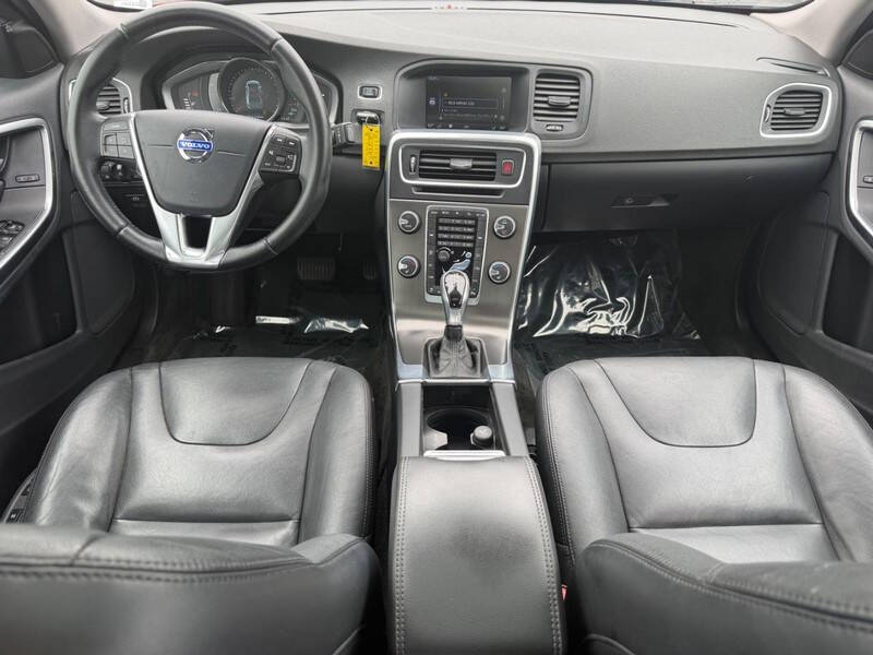 2015 Volvo S60 T5 Drive-E Premier Plus