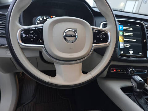 2020 Volvo XC90 T5 Momentum