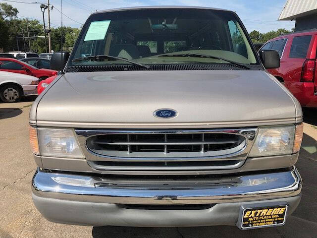2001 Ford E-Series E-150