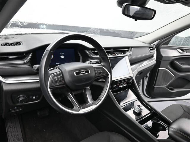 2022 Jeep Grand Cherokee L Laredo