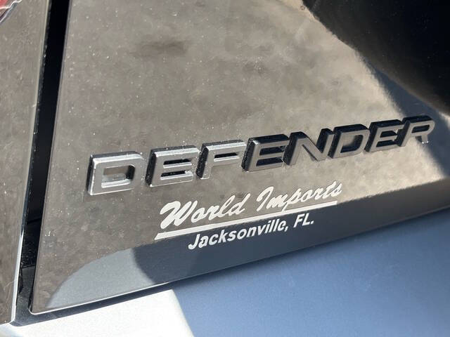 2023 Land Rover Defender 15