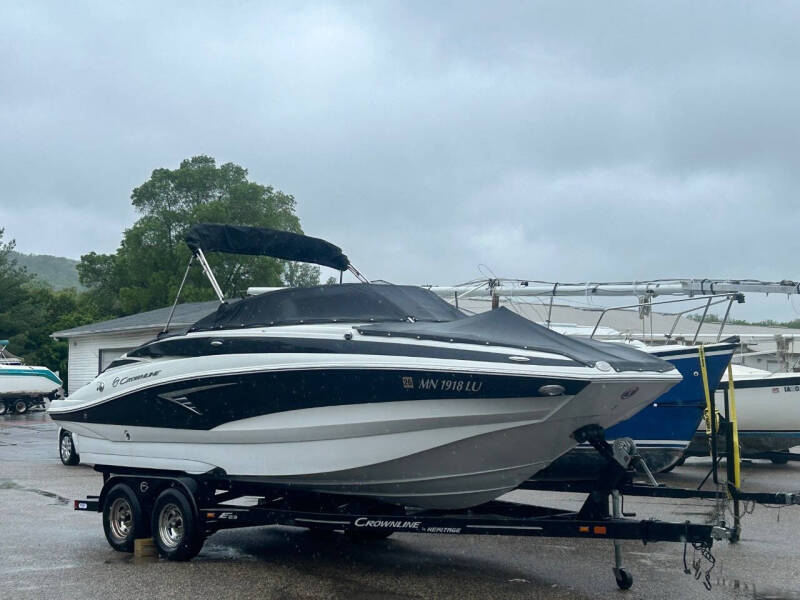2018 Crownline E23 EC