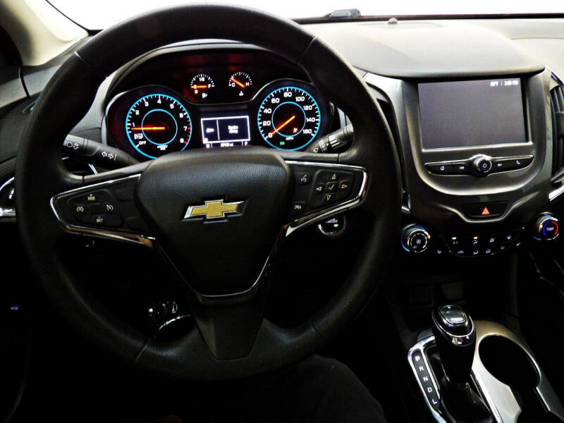 2017 Chevrolet Cruze LT Auto