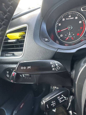 2015 Audi Q3 2.0T quattro Prestige