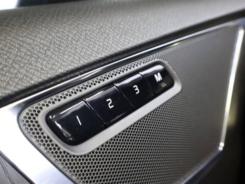 2020 Volvo XC90 T5 Momentum