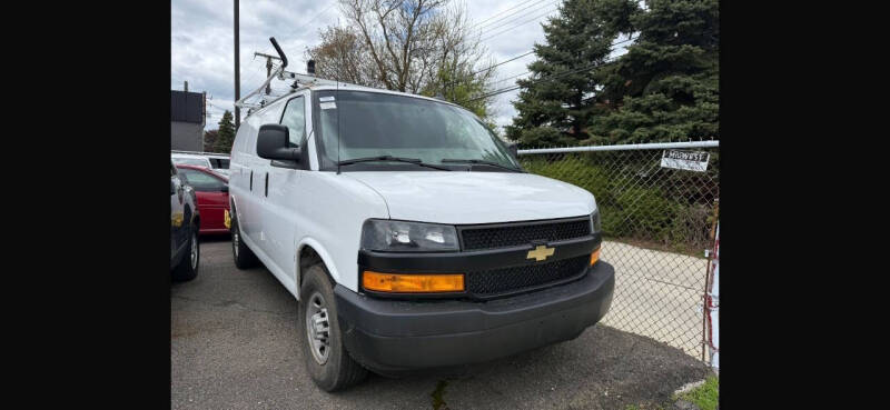 2022 Chevrolet Express 2500