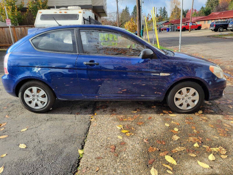 2010 Hyundai Accent Blue