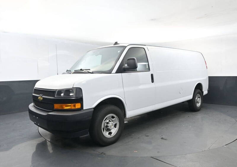 2023 Chevrolet Express 2500