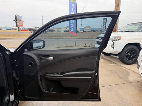 2016 Dodge Charger SXT