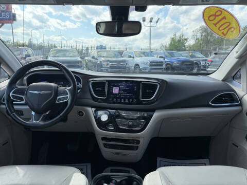 2018 Chrysler Pacifica Touring L Plus
