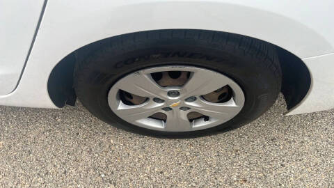 2017 Chevrolet Cruze LS Auto