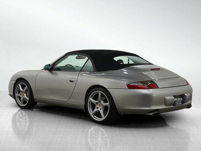 2003 Porsche 911 Carrera