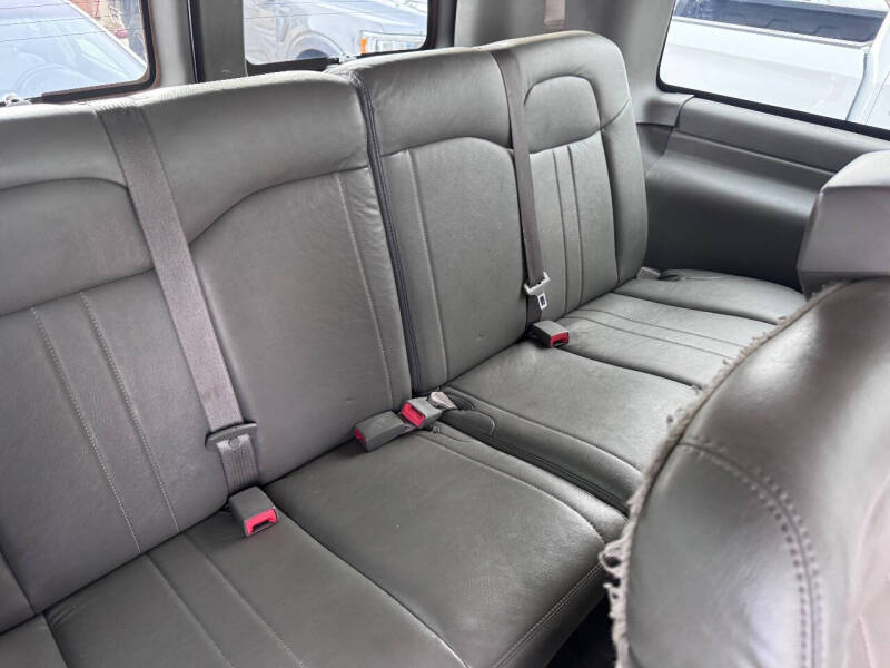2017 Chevrolet Express LS 2500