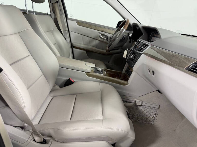 2010 Mercedes-Benz E-Class