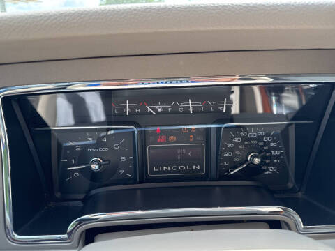 2014 Lincoln Navigator L