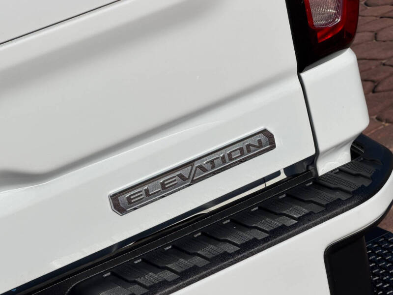 2022 GMC Sierra 1500 Elevation