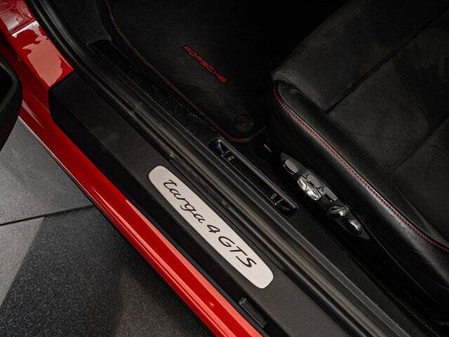 2017 Porsche 911 Targa 4 GTS