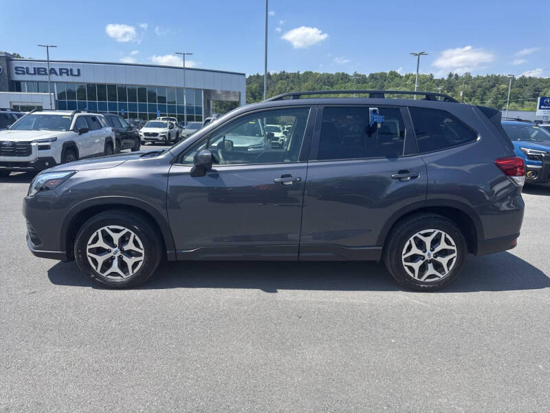 2024 Subaru Forester Premium