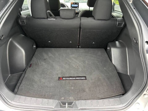 2022 Mitsubishi Eclipse Cross LE