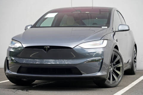 2023 Tesla Model X Standard Range