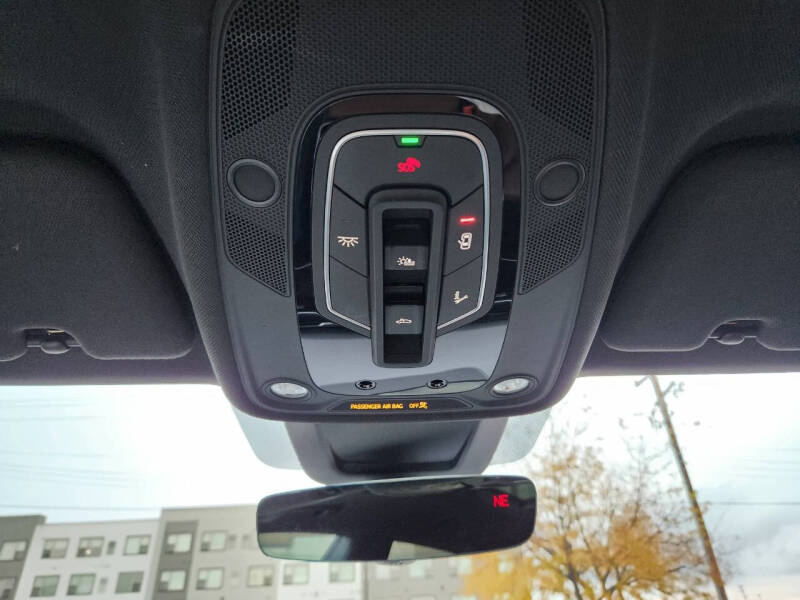 2021 Audi Q8 quattro Premium Plus 55 TFSI