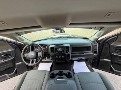 2017 RAM 1500 Express