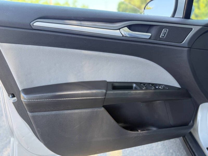 2014 Ford Fusion S