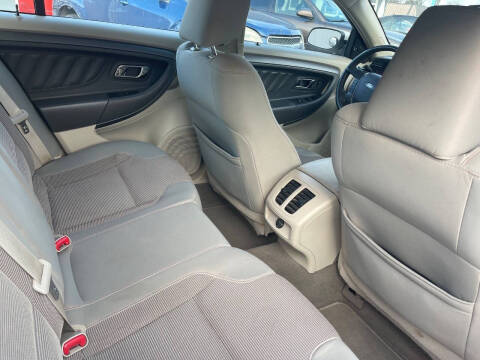 2011 Ford Taurus SEL